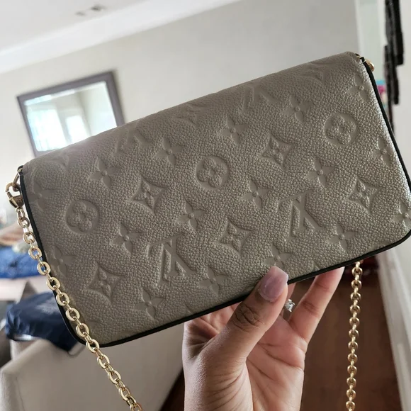 Louis Vuitton bag - Picture 4 of 13